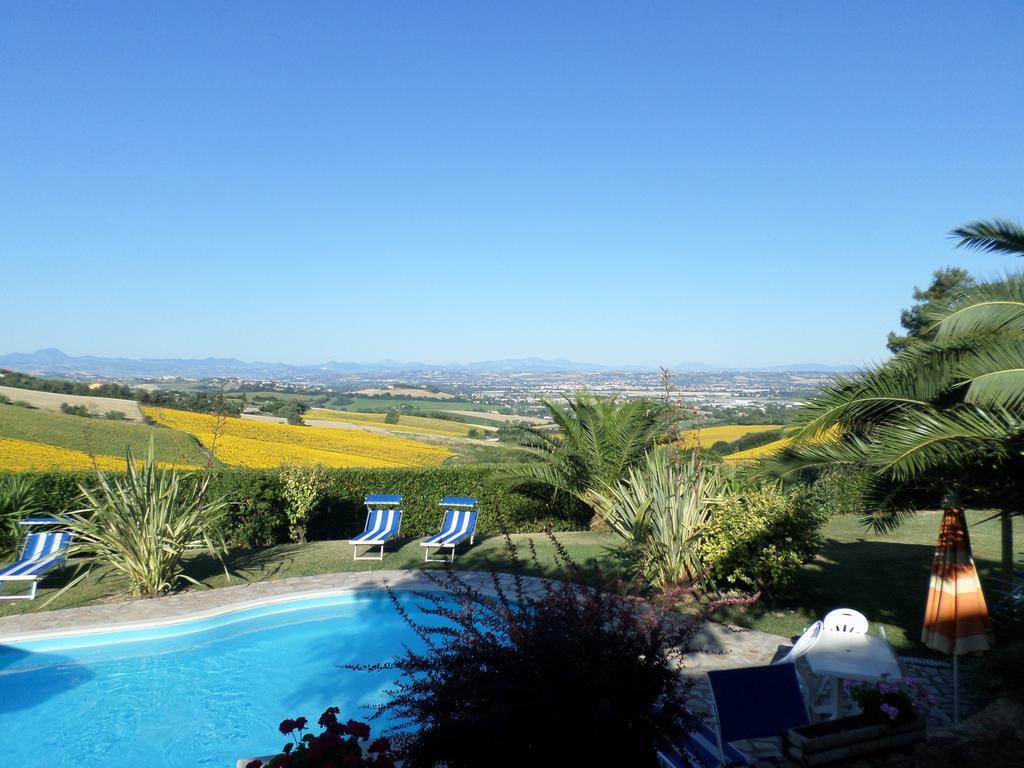 Bed And Breakfast " Il Tesoro Di Mario " Falconara Marittima Exterior photo