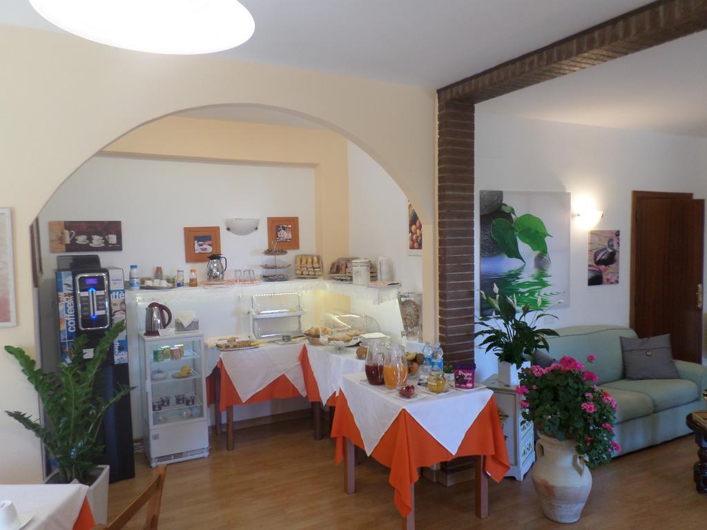 Bed And Breakfast " Il Tesoro Di Mario " Falconara Marittima Exterior photo